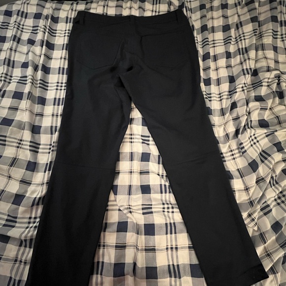 Lululemon ABC Trousers (Black, 31 waist) - Picture 3 of 8